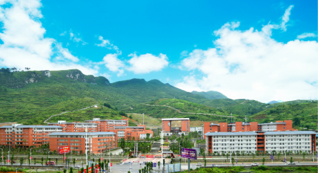 贵阳市贵定中学